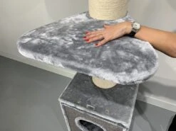 Krabpaal Cat Tower Box Light Grey 10 Krabpaal Cat Tower Box Light Grey -Savic Winkel p10119 rhr rhr0414 krabpaal cat tower box light grey 1