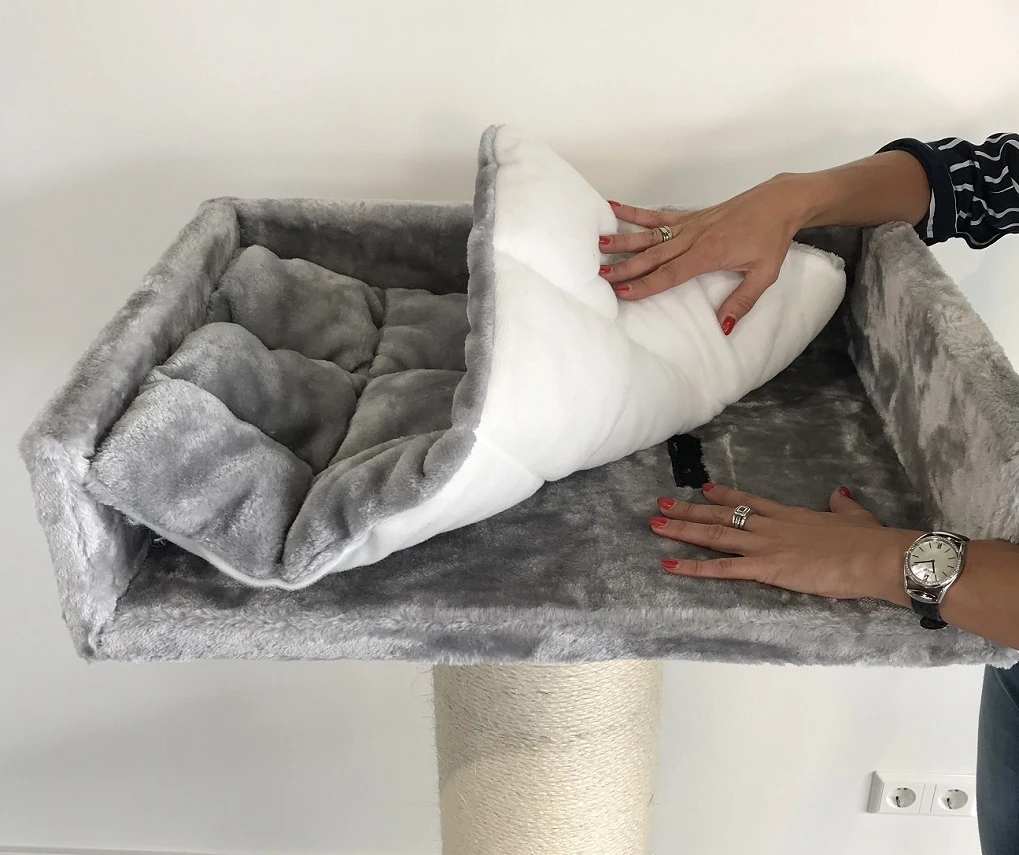 Krabpaal Royalty De Luxe Light Grey 6 Krabpaal Royalty De Luxe Light Grey - Afbeelding 4