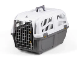 Transport Plastiek Skudo 3 Iata Grijs 60x40x39cm -Savic Winkel p2237 vad 5758 transport plastiek skudo 3 iata grijs 60x40x39cm 1